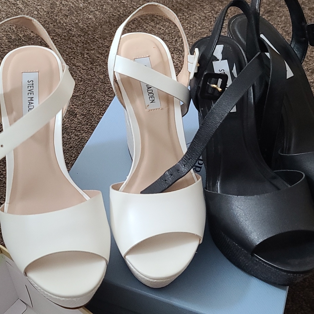 2 pairs of Steve Madden wedges